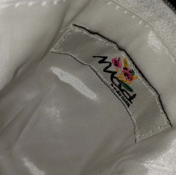 Handmade mother of pearl shoulder Mod by Design - Picture 5 of 7